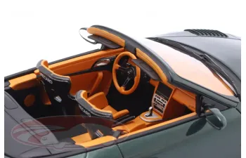 PORSCHE 911 (997.2) Old & New Tokyo Auto Salon *Resin serie* (2024), green