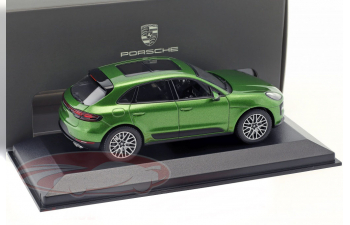 PORSCHE Macan S (2018), green metallic