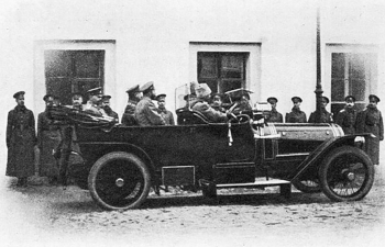 Delaunay-Belleville 45\50 CV Kellner дубль-фаэтон 1914 год. (тент сложен), черный 