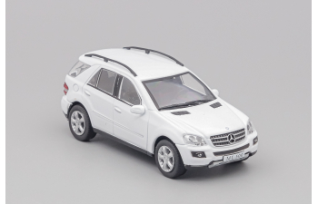 MERCEDES-BENZ ML500 W164, Суперкары 68, белый