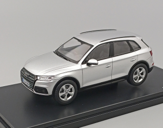 Audi Q5 (2016), silver