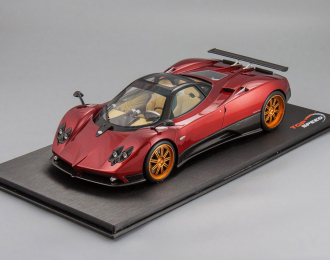 Pagani Zonda (rosso Dubai)