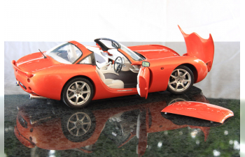 TVR Tuscan S (2003), orange-metallic