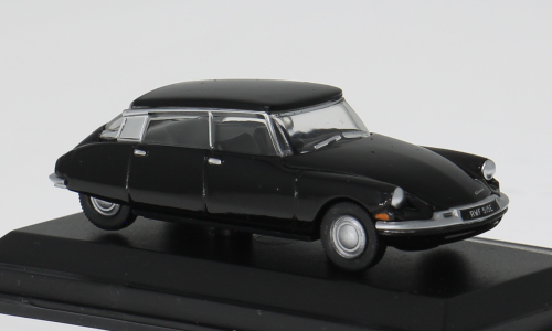 CITROEN DS 19 (1967), black