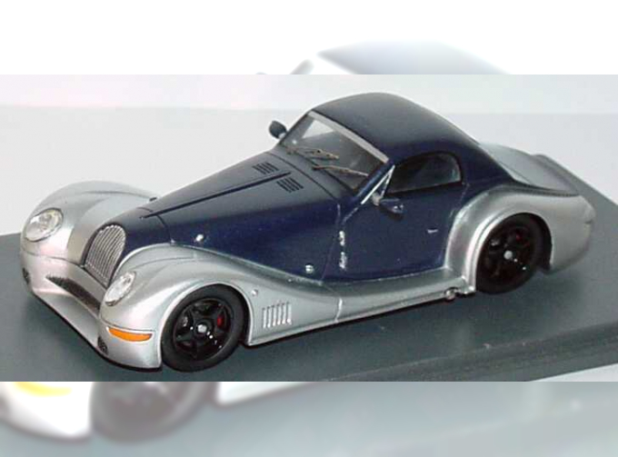 MORGAN Aero 8 GT Road Version, silver / blue