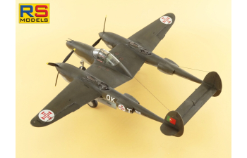 Сборная модель P-38G Lightning