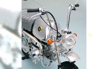 Сборная модель Мотоцикл "Honda Gorilla Spring Collection"