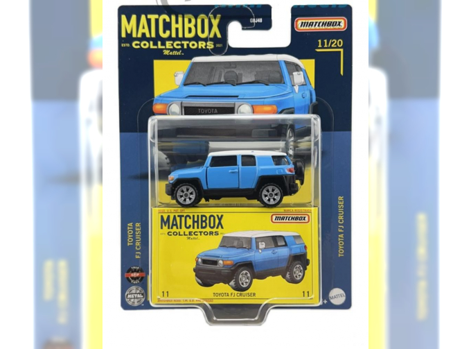 TOYOTA FJ Cruiser, blue with white roof