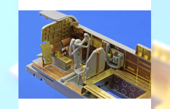 P-61A front interior S.A. GREAT WALL HOBBY L-4802