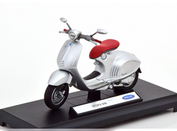 VESPA 946 (2014), silber-grau metallic