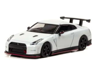 NISSAN GT-R Nismo N Attack Package(R35) (2015), pearl white