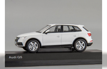 Audi Q5 (2016), white