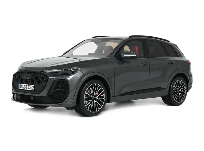 AUDI SQ5 TFSI *Resin series* (2025), volcano grey 