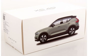 VOLVO XC40 Recharge (2022), white metallic