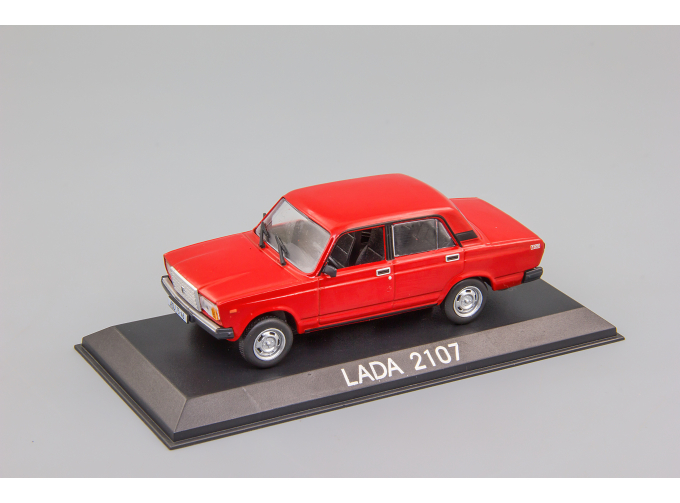 LADA 1300 (Волжский 2107), Legendarni automobily minule ery 5, red