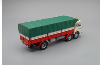 PEGASO 1063 A (1968) Transportes Manolo, white / green / red