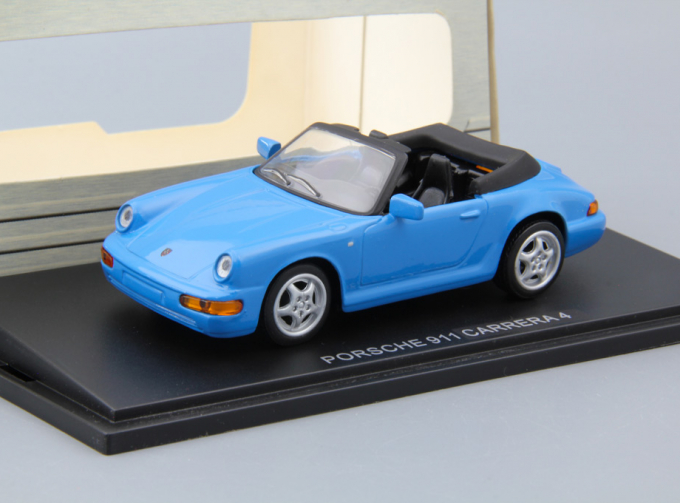 PORSCHE 911 Carrera 4, turquoise blue