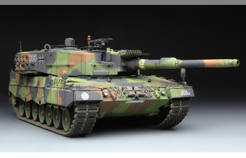 Сборная модель Немеций ОБТ Leopard 2 A4