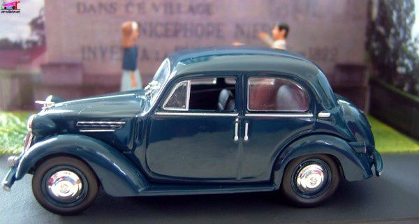 SIMCA 8 "Le Monument de Niepce Chagny - Tournus", blue, serie "La Route Bleue"