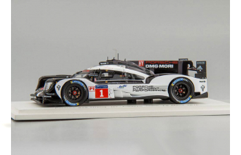 Porsche 919 Hybrid #1 LMP1 HY Porsche Team T. Bernhard - M. Webber - B. Hartley