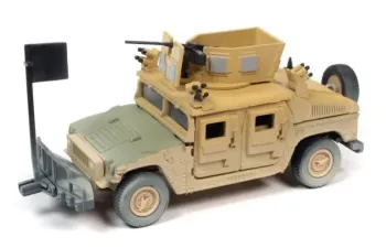 HUMMER Humvee Military (1996), Military Desert Sand (со следами эксплуатации)