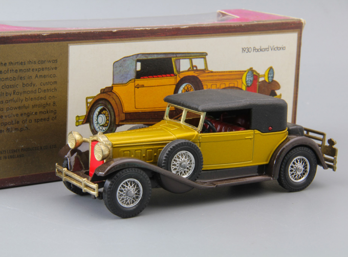 PACKARD Victoria Models of Yesterday (1930), yellow / black