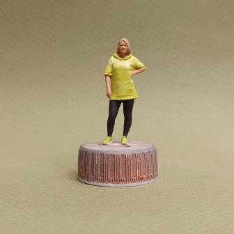 Фигура 0919 Катя, окрашенная (цвет в ассортименте)