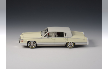 CADILLAC Brougham 1991, white