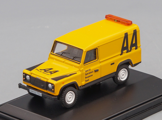 Land Rover Defender "AA" 1990