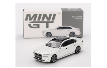 BMW i7 xDrive60 RHD (2024), white