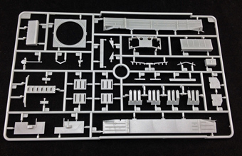 Сборная модель Infantry Tank Mk.III “Valentine” Mk.IX