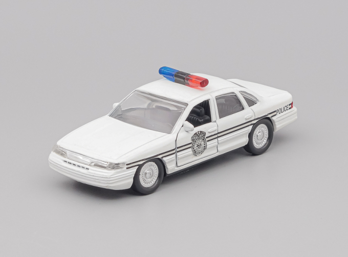 FORD Crown Victoria Lancaster Police, white