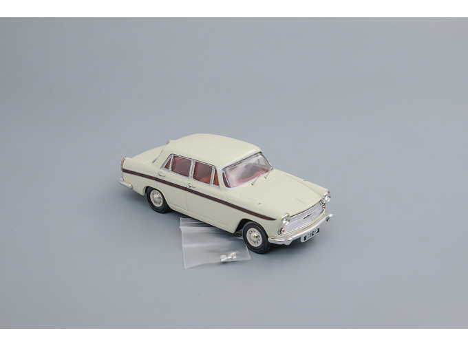 AUSTIN A60 Cambridge, Snowberry White / Mroon