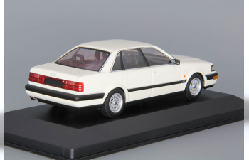 AUDI V8 (1988), white