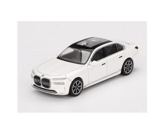 BMW i7 xDrive60 RHD (2024), white 