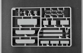 Сборная модель тяжелый тягач Schwerer Zugkraftwagen 18to Sd.Kfz. 9 (Артиллерийская версия)
