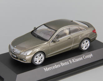 MERCEDES-BENZ E-Klasse Coupe (C207), grey / green metallic