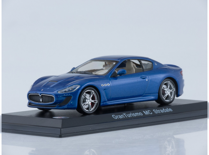 MASERATI Gran Turismo MC Stradale (2013), metallic blue