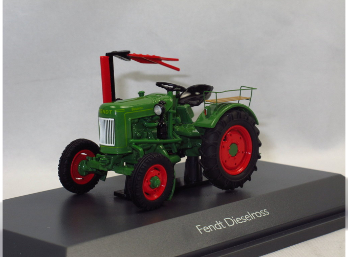 FENDT F20g Dieselross Tractor (1955), green