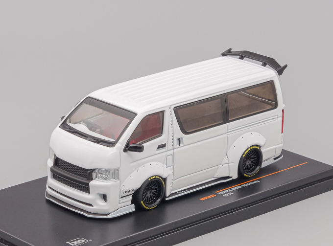 TOYOTA Hiace Widebody (2018), white-metallic