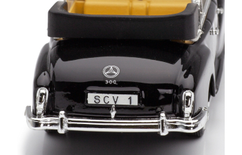 MERCEDES-BENZ 300D Limousine Pope Giovanni XXIII Папамобиль (1960), черный (без фигурки)