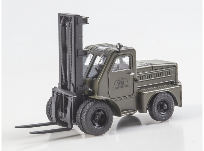 Львовский погрузчик ЛЗА-4045, хаки