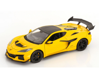 CHEVROLET Corvette Zr1 Coupe (2024), yellow
