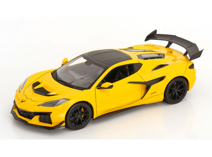 CHEVROLET Corvette Zr1 Coupe (2024), yellow