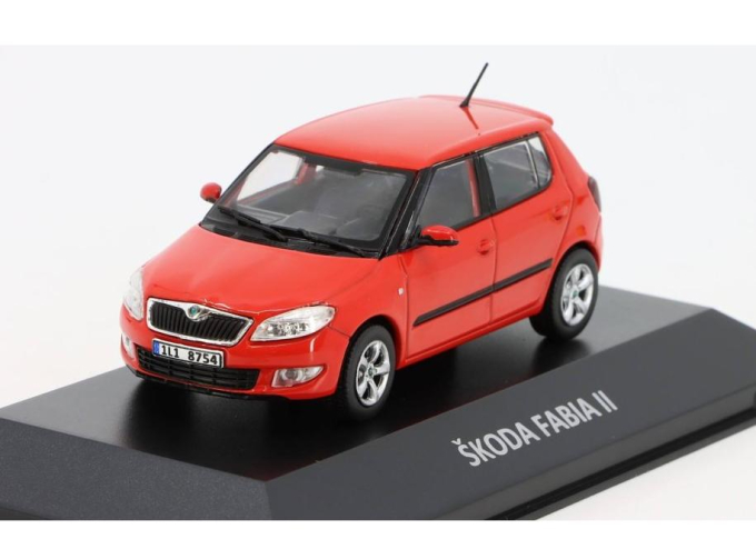 SKODA Fabia II (2010), red