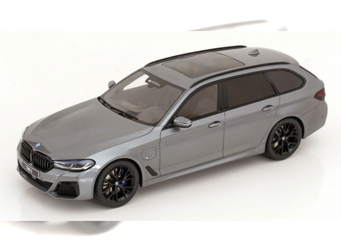 BMW 530E XDrive M Sport Touring (2023), greymetallic