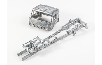 Сборная модель КАМАZ-65225 седельный тягач