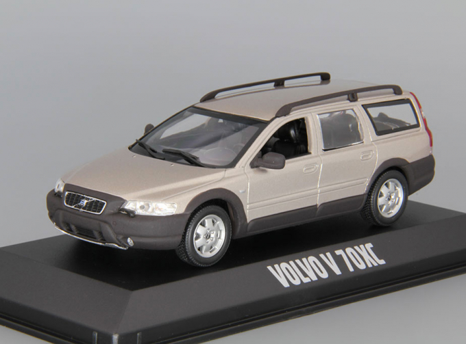 VOLVO V70 XC (2000), brown metallic