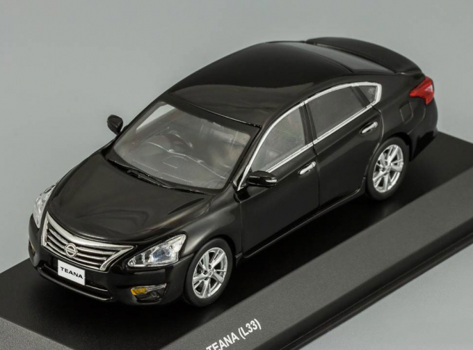 NISSAN Teana (L33), black