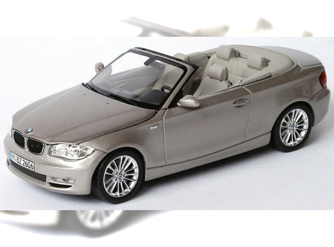 BMW 1er Cabrio E88 (2008), cashmere silber met.